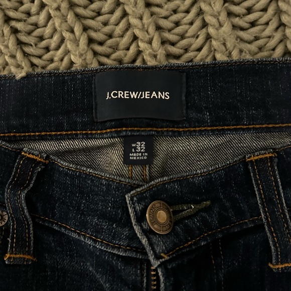 Men’s J. Crew Lightweight Athletic Straight Travel Jeans 32w x 32l - Picture 2 of 5